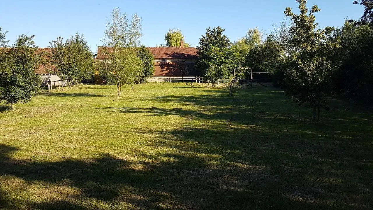 Bed and Breakfast Le Petit Moulin Saint-Hilaire  Bed & Breakfast