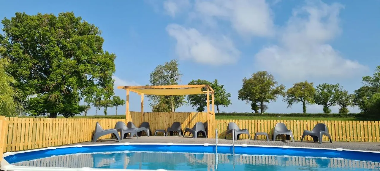 *** Bed & Breakfast Bed and Breakfast Le Petit Moulin Saint-Hilaire  Francie